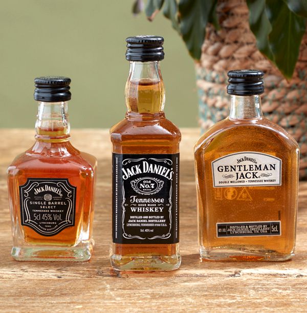 Jack Daniel's 'Family' Bourbon Miniature Gift Set | Funky Pigeon