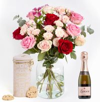 Tap to view Luxurious Roses Gift Set