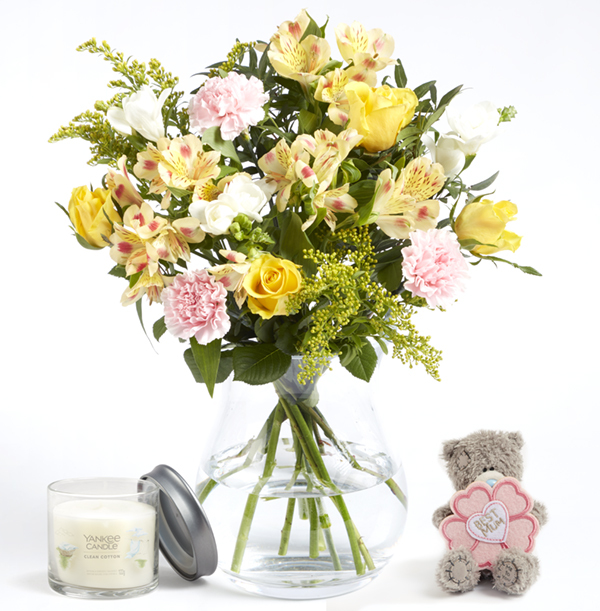 Mums Rose and Freesia Gift Set