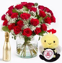 Tap to view Abundance Red Rose Gift Set