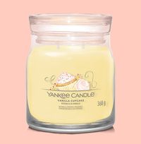 Tap to view Yankee Candle Vanilla Cupcake